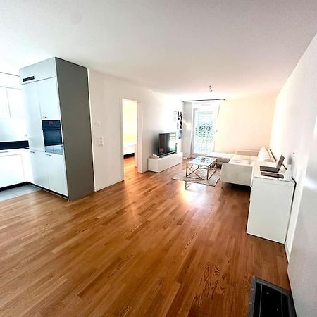Moderne Wohnung Am Flughafen Opfikon-Glattbrugg Exterior foto